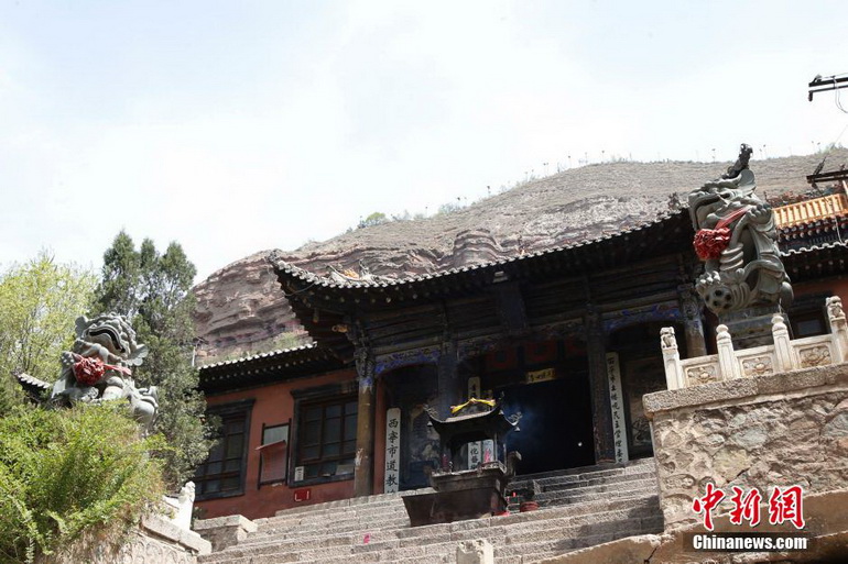 ���壺̽�L�Ї��ڶ���ҿ��� �ຣ�������U�¡�4��